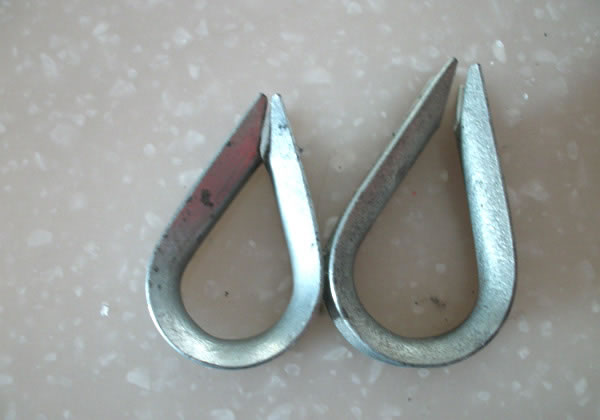 Heart-shaped collar
