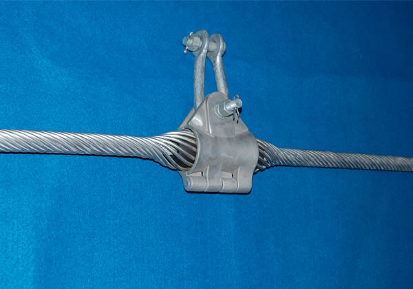Suspension clamps, clamp with aluminum wire